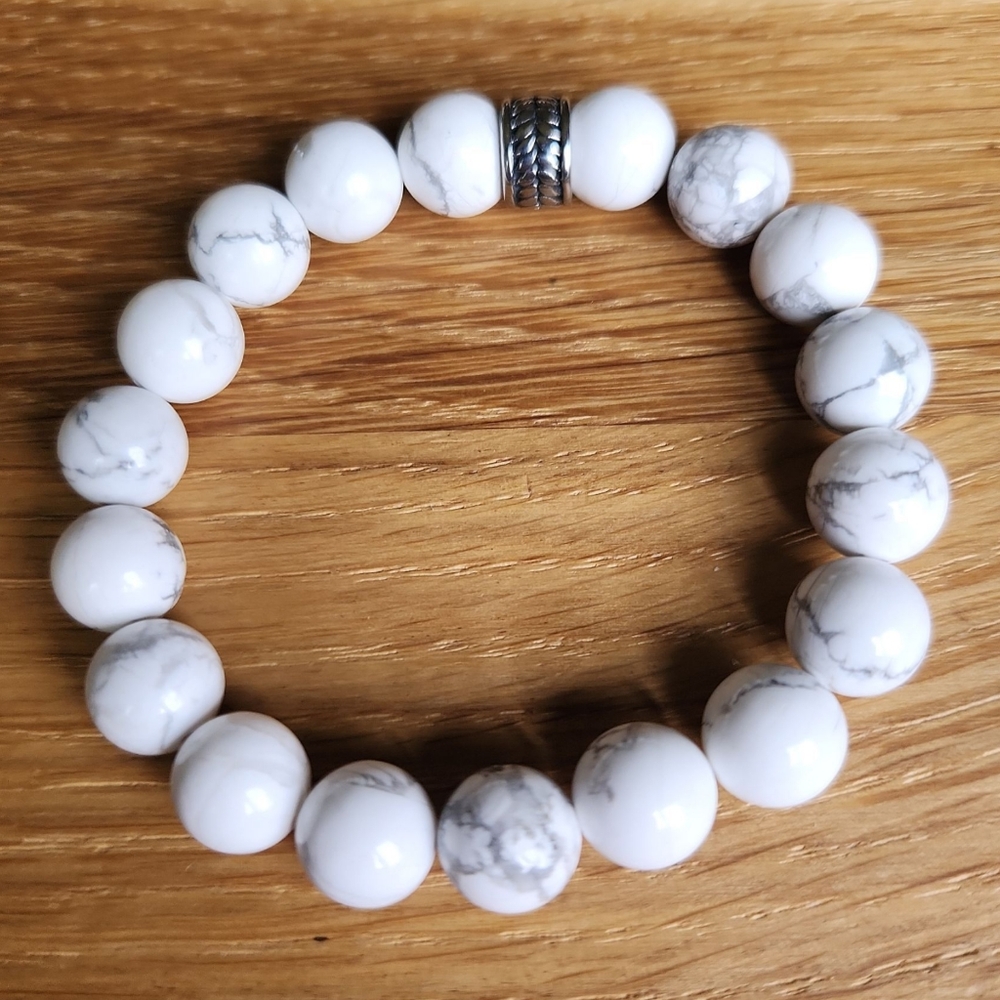 White Howlite Beads Bracelet, Stretch, Hand Crafted - Picture 2 of 9